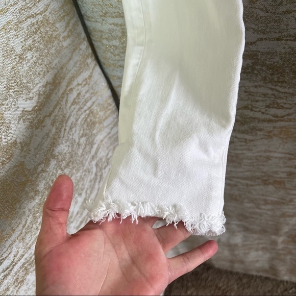 ABERCROMBIE & Fitch White Super Skinny Low Rise Ripped Jeans Size 26 - Picture 8 of 14